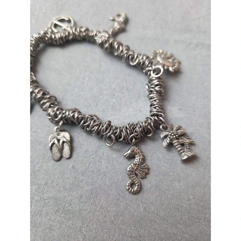 Thick 8 Charm Bracelet Stretchy Nautical